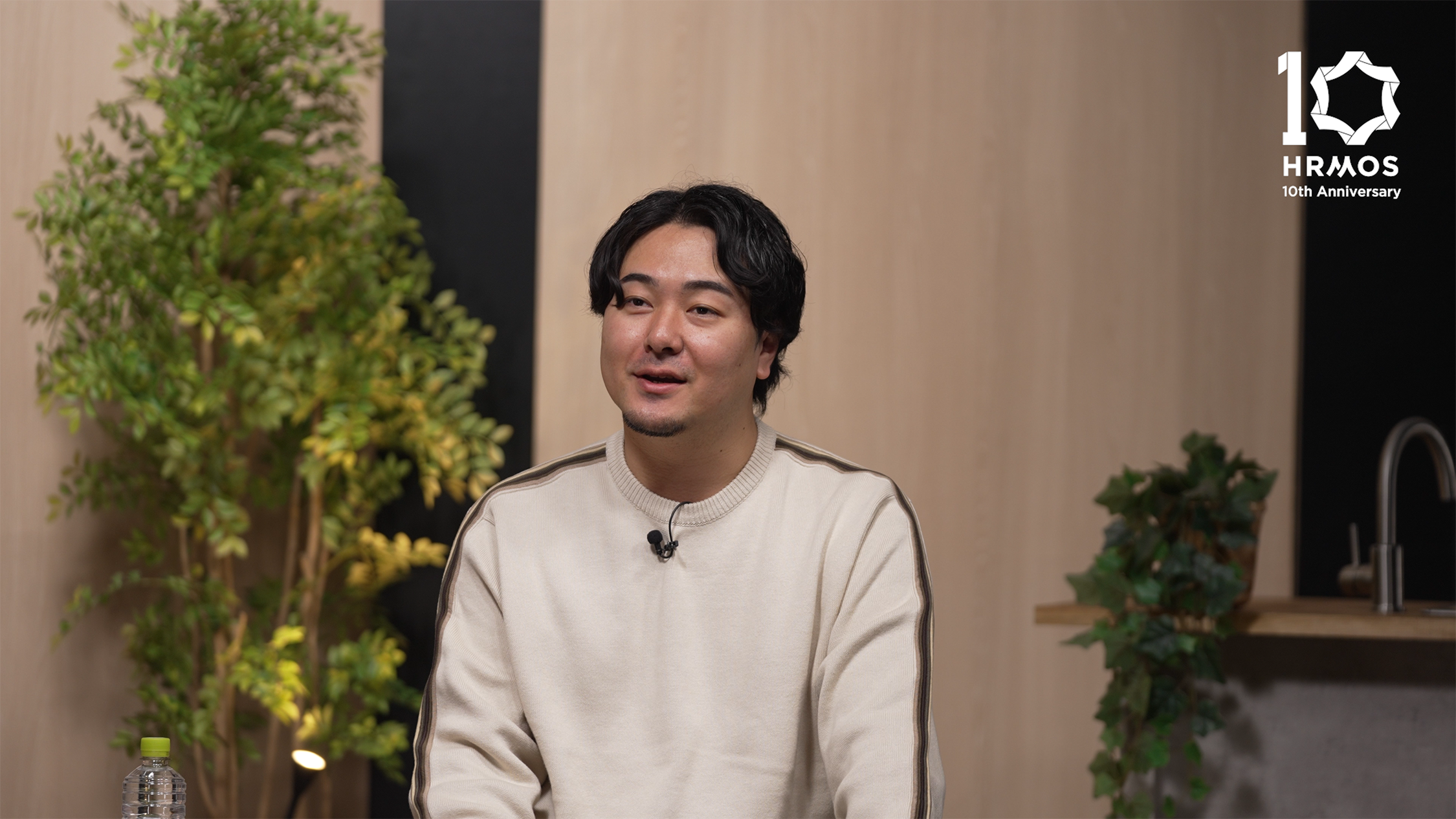 採用から労務までシームレスに連携！HRMOSで実現する「完全ペーパーレス」な入社手続きと評価運用